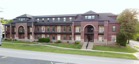 1115 N Leverett Ave #106, Fayetteville, AR 72703