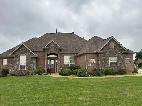3606 Laney St, Rogers, AR 72758