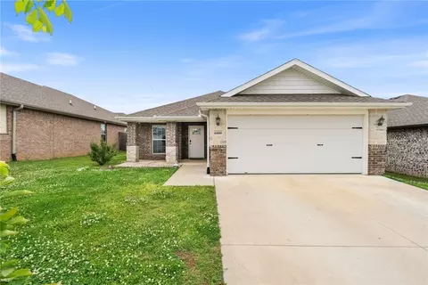 6000 NW Mcclellen St, Bentonville, AR 72713