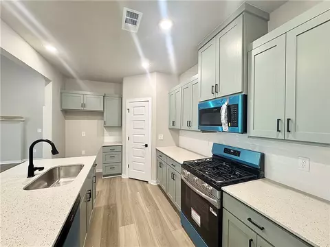 Kitchen - 3704 Tranquility St, Springdale, AR 72764 photo 3 of 4