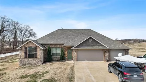 Exterior - 13401 Loyle Ln, Gravette, AR 72736 photo 3 of 5