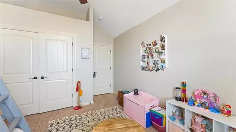 Bedroom - 13401 Loyle Ln, Gravette, AR 72736 photo 5 of 5