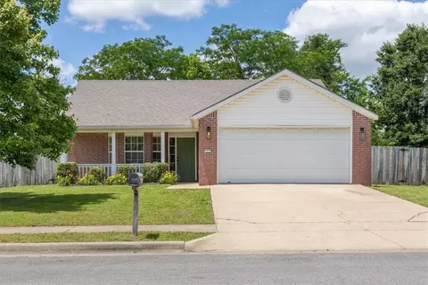 1275 S Jasmine Ln, Fayetteville, AR 72704