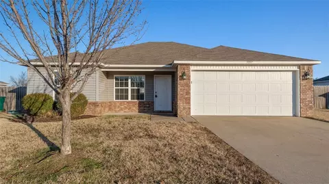 3357 Justice Dr, Springdale, AR 72764