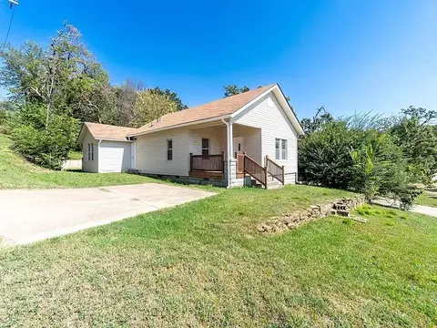 Exterior - 1901 S Y St, Fort Smith, AR 72901 photo 2 of 2