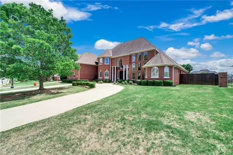 4132 Caerleon Cir, Bentonville, AR 72713