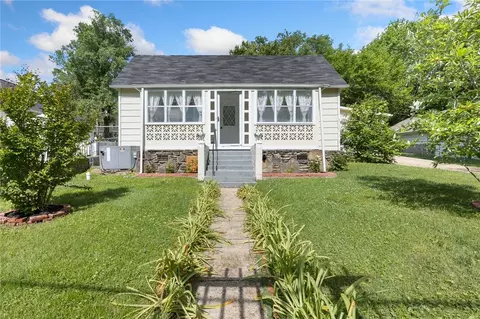 520 S Maple St, Harrison, AR 72601 photo 3