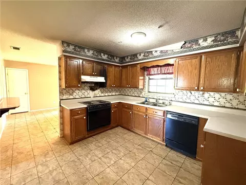 Kitchen - 250 Ridgeway Dr, Dover, AR 72837 photo 1 of 3