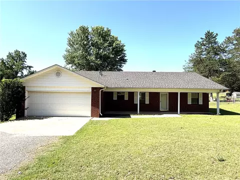 Exterior - 250 Ridgeway Dr, Dover, AR 72837 photo 2 of 4