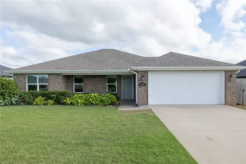 6013 Quinn St, Fayetteville, AR 72704
