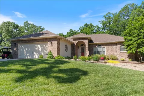 15 Pamona Dr, Bella Vista, AR 72715