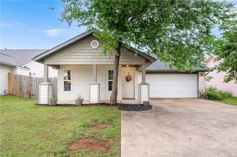 934 24th St, Rogers, AR 72758