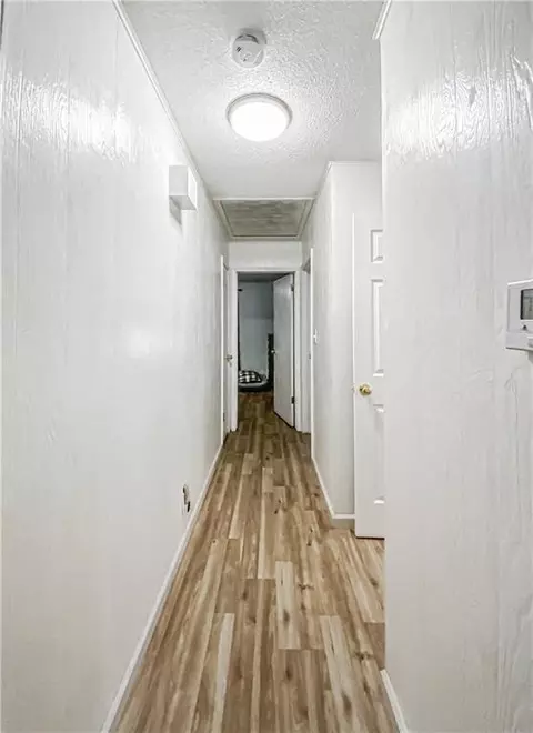 Entry Way - 103 Mockingbird St, Harrison, AR 72601 photo 1 of 2