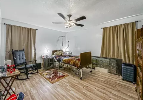 Bedroom - 103 Mockingbird St, Harrison, AR 72601 photo 2 of 2