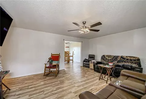 Living - 103 Mockingbird St, Harrison, AR 72601 photo 1 of 1