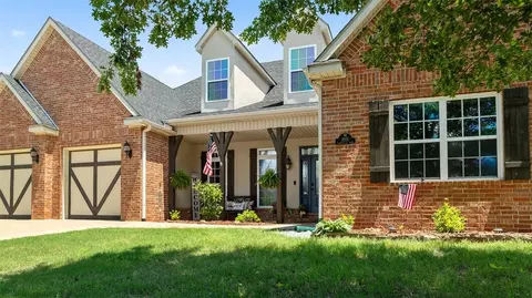 1051 Thornridge Rd, Bentonville, AR 72713