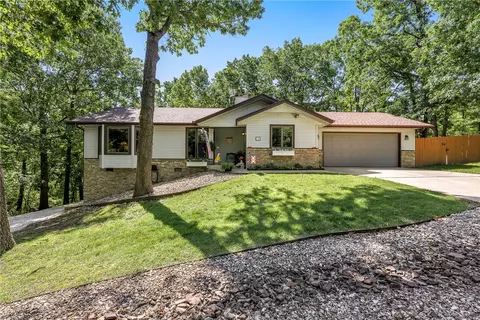 12 Drayton Ln, Bella Vista, AR 72715