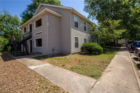 406 Fairway Cir #A, Springdale, AR 72764