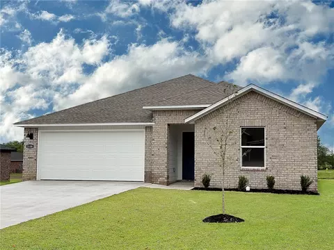 3108 N Bella St, Siloam Springs, AR 72761