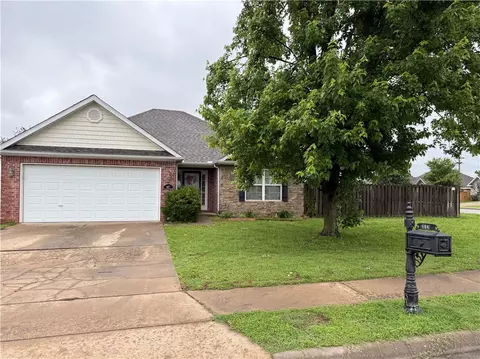 407 Southpointe Ave, Rogers, AR 72758