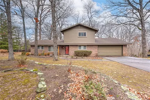 1027 Timber Top Dr, Rogers, AR 72756