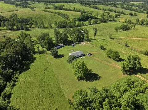 912 Bachman Rd, Anderson, MO 64831
