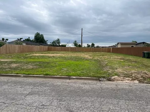 1308 Beech Dr, Rogers, AR 72756