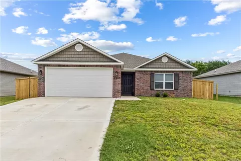 2409 S Silver St, Siloam Springs, AR 72761