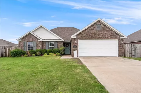 7533 Devonshire Ave, Springdale, AR 72762