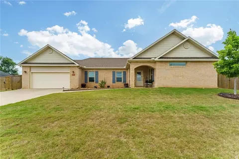 757 Harper Dr, Pea Ridge, AR 72751