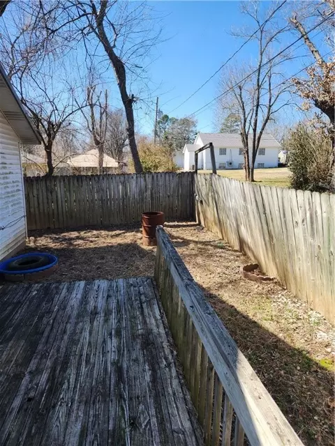 Exterior - 811 E A E Fick, Harrison, AR 72601 photo 4 of 6