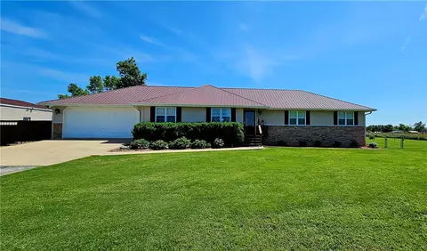 4158 N Rocky Ridge Trl, Rogers, AR 72756