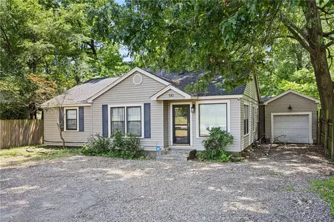510 E O St, Russellville, AR 72801
