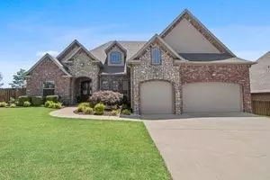 4707 Willowridge Way, Rogers, AR 72758