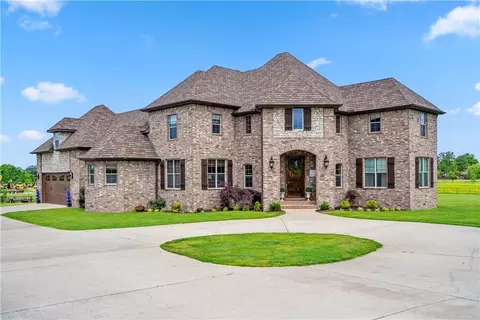 14453 Merritt Dr, Pea Ridge, AR 72751