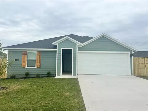 930 Rently St, Prairie Grove, AR 72753