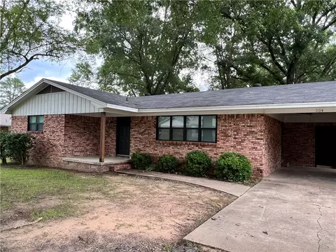 304 N Joplin Ave, Russellville, AR 72801