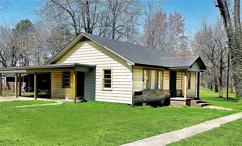 1109 Phoenix Ave, Russellville, AR 72801