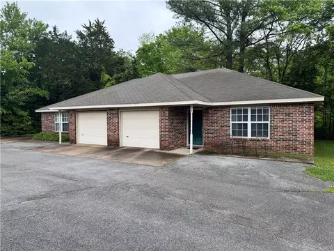 523 S Dockery Ln, Fayetteville, AR 72701