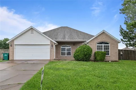 411 Kate Dr, Centerton, AR 72719