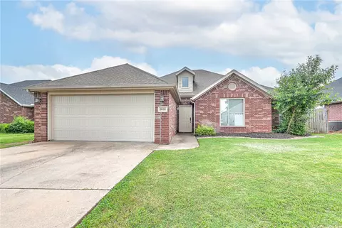 6010 S 36th St, Rogers, AR 72758