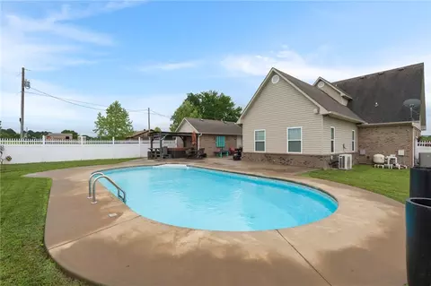Exterior - 7308 New Hope, Hackett, AR 72937 photo 9 of 10