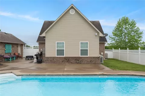 Exterior - 7308 New Hope, Hackett, AR 72937 photo 8 of 10