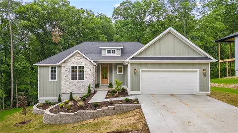 39 Westmorland Dr, Bella Vista, AR 72714