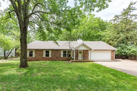 23 Cedar Ave, West Fork, AR 72774