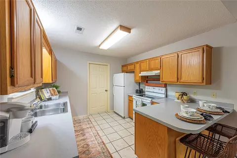 Kitchen - 23 Cedar Ave, West Fork, AR 72774 photo 2 of 3