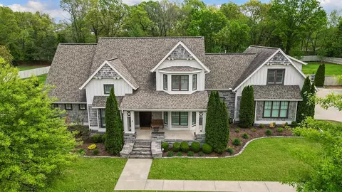 4130 N Quicksilver Ln, Springdale, AR 72764