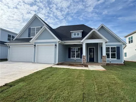 2725 Amaris Ave, Lowell, AR 72745