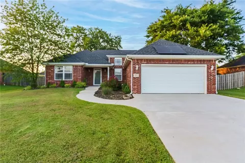 301 Halleck Coach Rd, Centerton, AR 72719