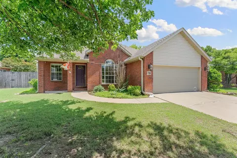 1750 Lancaster Dr, Springdale, AR 72762